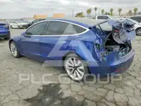 2020 Tesla Model 3 фото