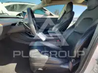 2020 Tesla Model 3 фото