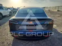 2020 Tesla Model 3 фото