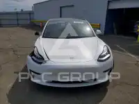 2020 Tesla Model 3 фото