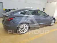 2020 Tesla Model 3 фото
