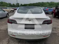 2020 Tesla Model 3 фото
