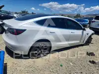 2020 Tesla Model 3 photo