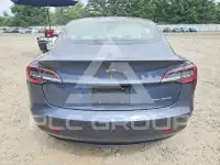 2020 Tesla Model 3 фото