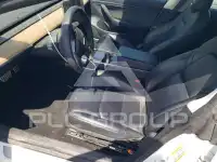 2020 Tesla Model 3 фото