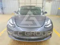 2020 Tesla Model 3 фото