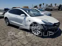 2020 Tesla Model 3 фото