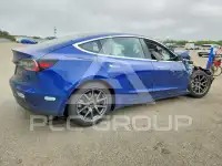 2020 Tesla Model 3 фото