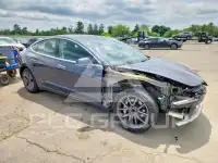 2020 Tesla Model 3 фото