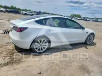 2020 Tesla Model 3 фото