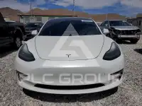 2020 Tesla Model 3 фото