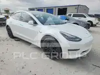 2020 Tesla Model 3 фото