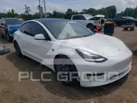 2020 Tesla Model 3 фото