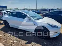 2020 Tesla Model 3 фото