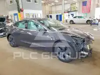 2020 Tesla Model 3 фото