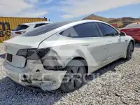 2020 Tesla Model 3 фото