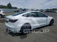 2020 Tesla Model 3 фото