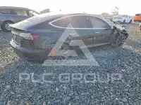 2020 Tesla Model 3 фото