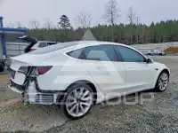 2020 Tesla Model 3 photo