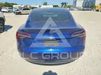 2020 Tesla Model 3 фото