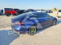 2020 Tesla Model 3 фото