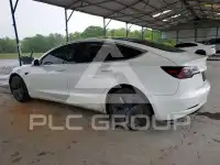 2020 Tesla Model 3 фото