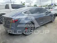 2020 Tesla Model 3 фото