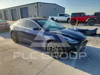 2020 Tesla Model 3 фото