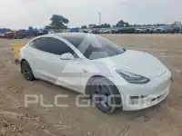 2020 Tesla Model 3 фото