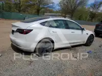 2020 Tesla Model 3 фото