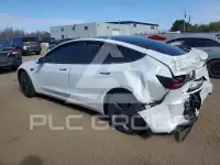 2020 Tesla Model 3 фото