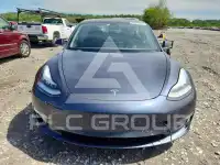 2020 Tesla Model 3 photo