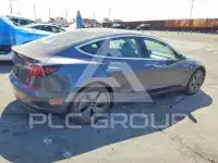 2020 Tesla Model 3 фото