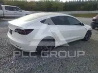2020 Tesla Model 3 фото