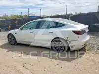 2020 Tesla Model 3 фото