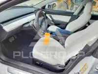 2020 Tesla Model 3 фото