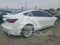 2020 Tesla Model 3 фото