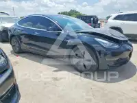 2020 Tesla Model 3 photo