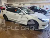 2020 Tesla Model 3 фото