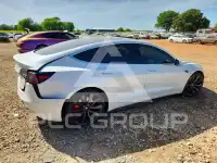 2020 Tesla Model 3 фото