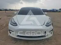 2020 Tesla Model 3 фото