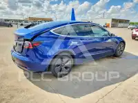 2020 Tesla Model 3 фото