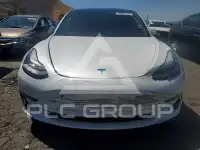 2020 Tesla Model 3 фото
