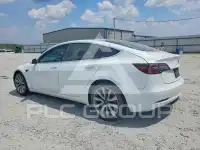 2020 Tesla Model 3 photo