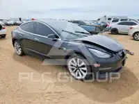 2020 Tesla Model 3 фото