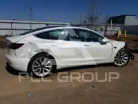 2020 Tesla Model 3 фото