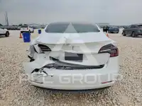 2020 Tesla Model 3 фото