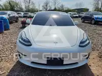 2020 Tesla Model 3 фото