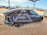 2020 Tesla Model 3 фото