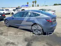 2020 Tesla Model 3 фото